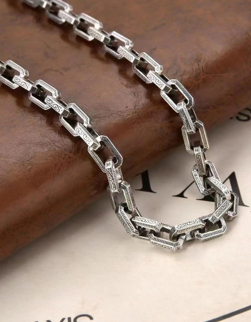 Load image into Gallery viewer, Unisex Street Trend Chunky Chain Necklace, Vintage Trendy Hip Hop Style Chunky Chain Necklace, Chic Jewelry as Gift for Boyfriend &amp; Girlfriend, Cuban Link Chain
